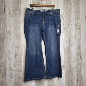 Torrid Luxe Slim Boot Super Stretch Women's Blue Jeans. 16XS 16 Extra Short.